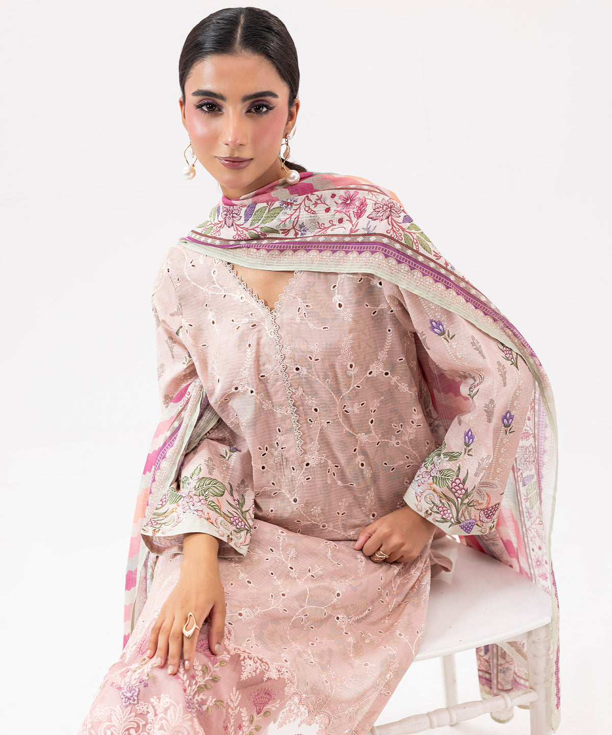 Women Printed Embroidered 3 Piece Suit - UDE204