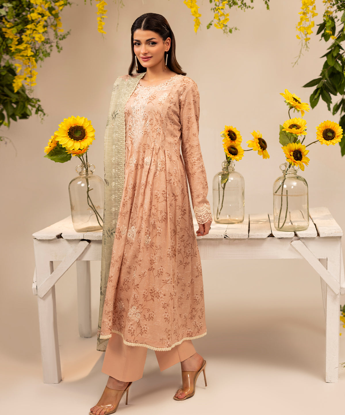 Women Printed Embroidered 3 Piece Suit - UDE266