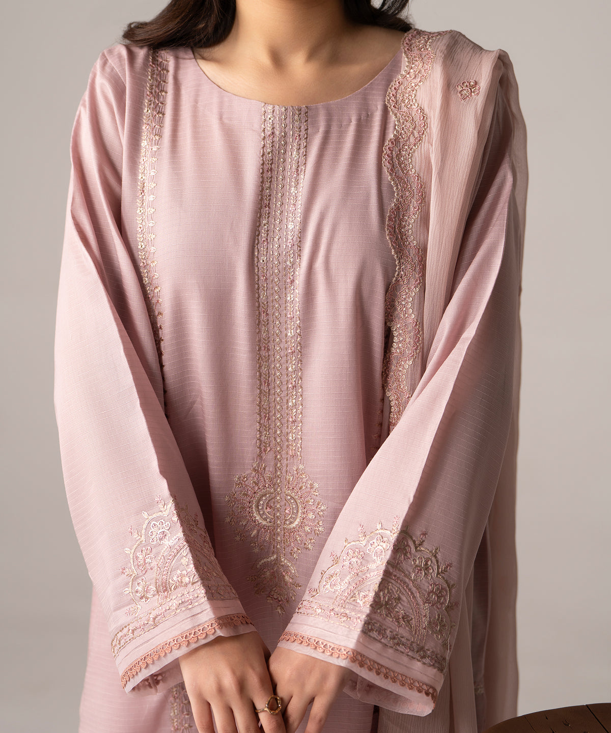 Women Solid Embroidered 3 Piece Suit - UDE273