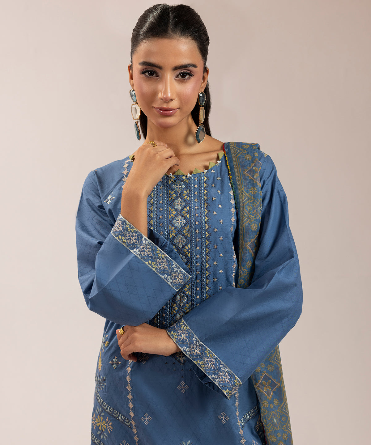Women Solid Embroidered 3 Piece Suit - ARTY68