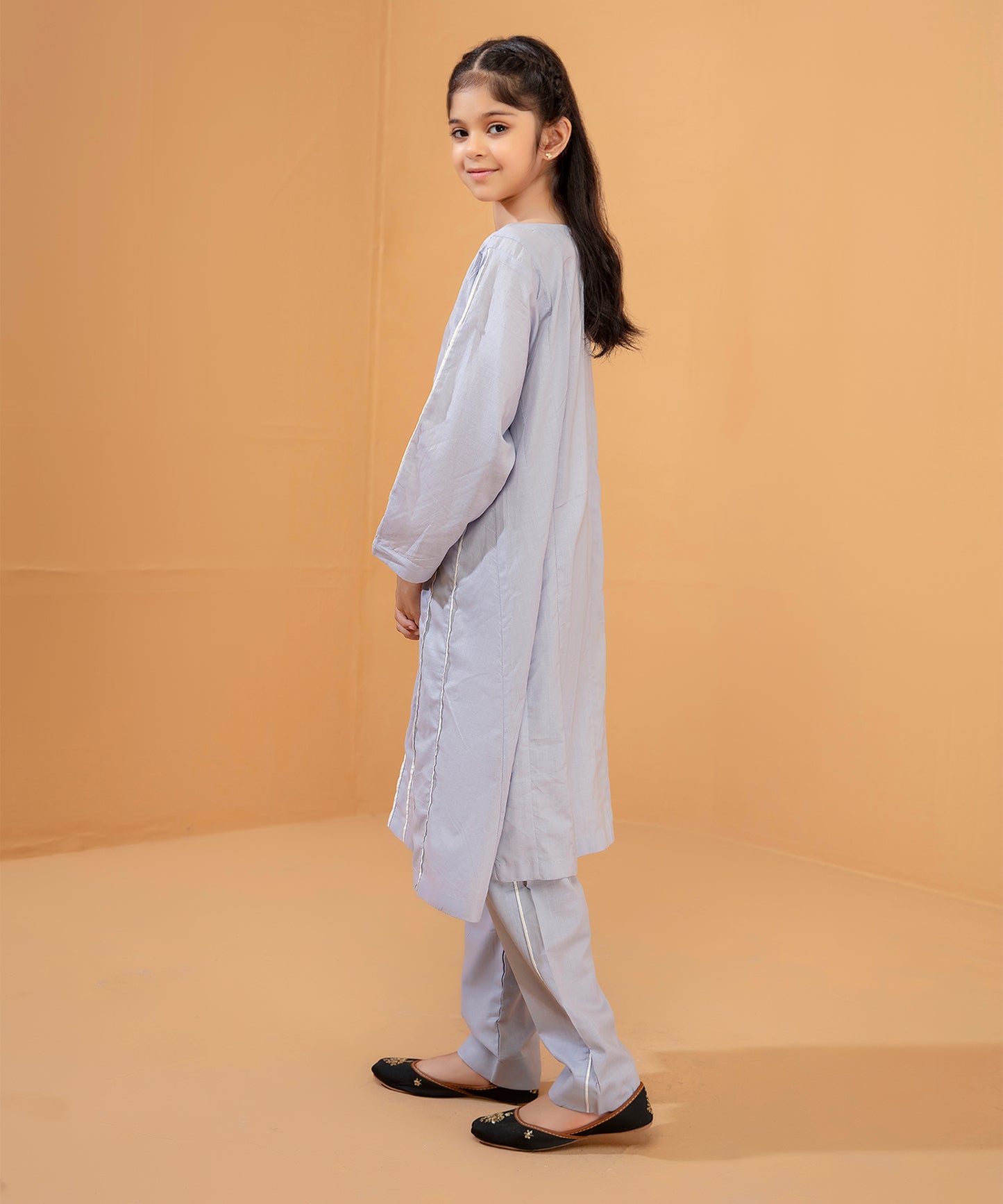 Girls Solid Embroidered 2 piece Suit