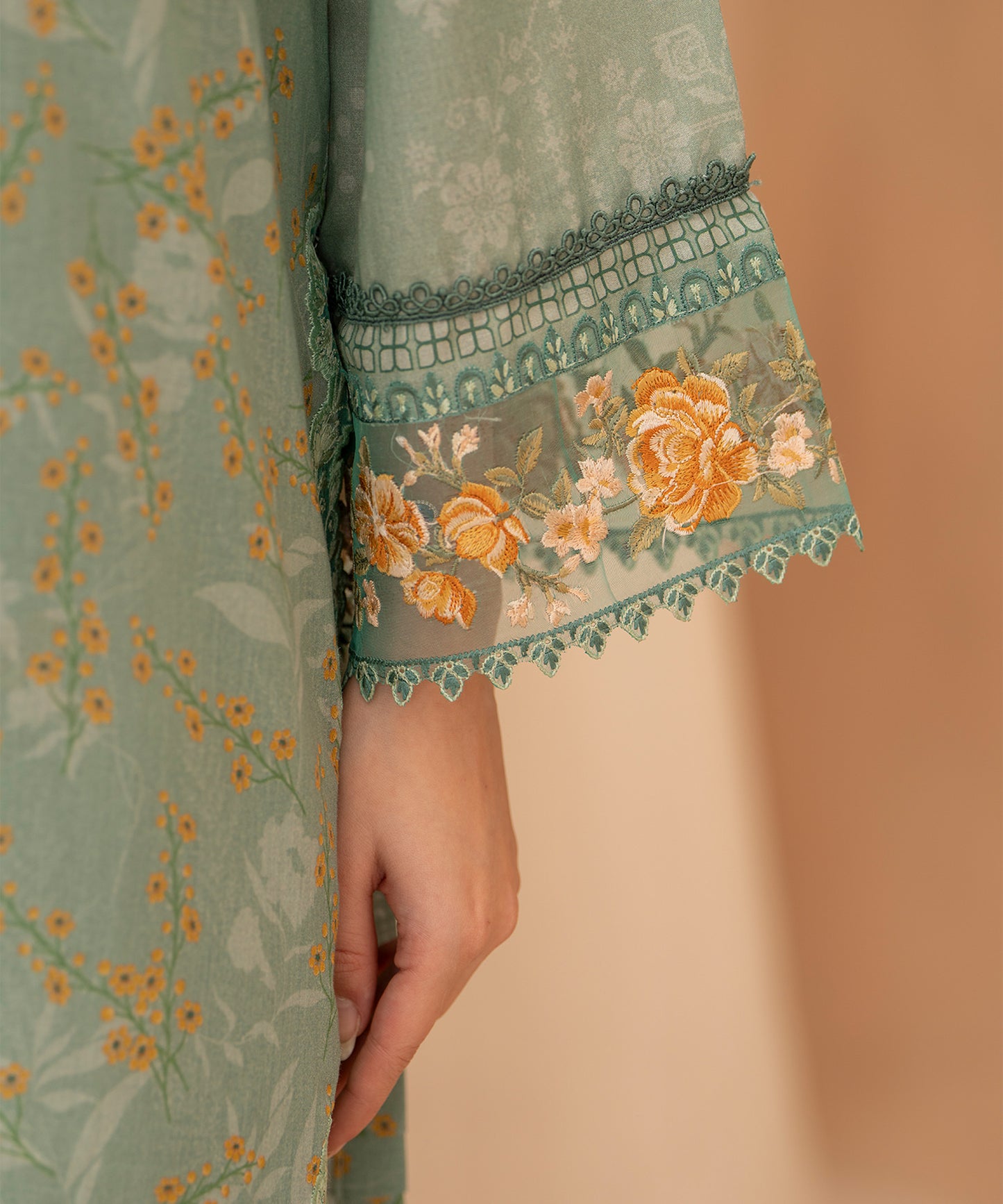 Women Printed Embroidered 2 Piece Suit - CLC054