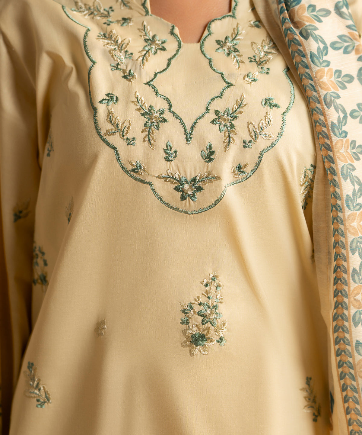 3PC Solid Embroidered Suit - LDS 1353