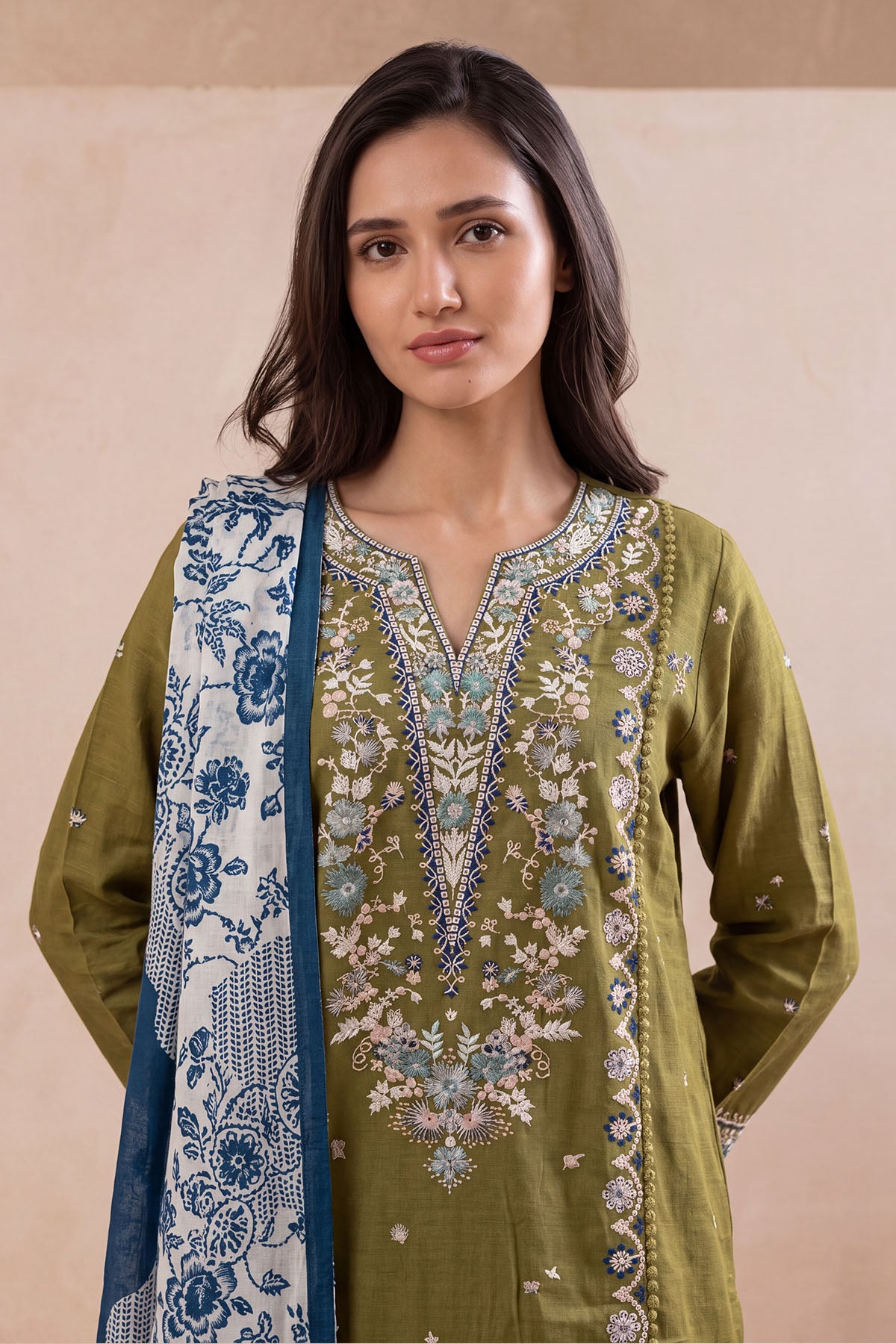 Women 3 Piece Solid Embroidered Suit - LDS2028