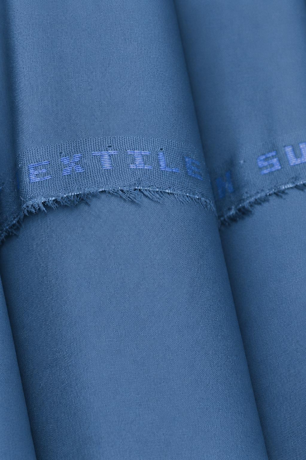 UNIVERSAL COTTON CAMBRIC | COTTON - LIGHT BLUE