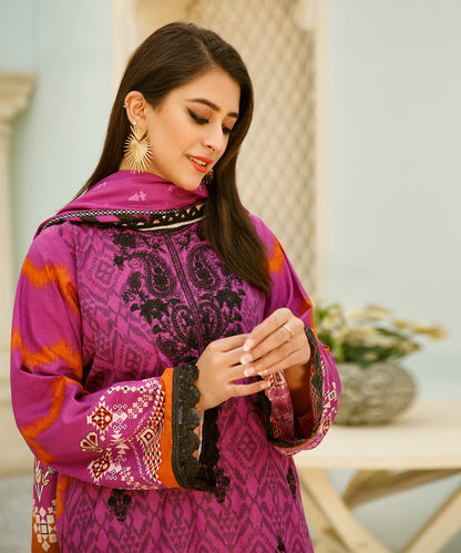 3 Piece Digital Khaddar Embroidered -136