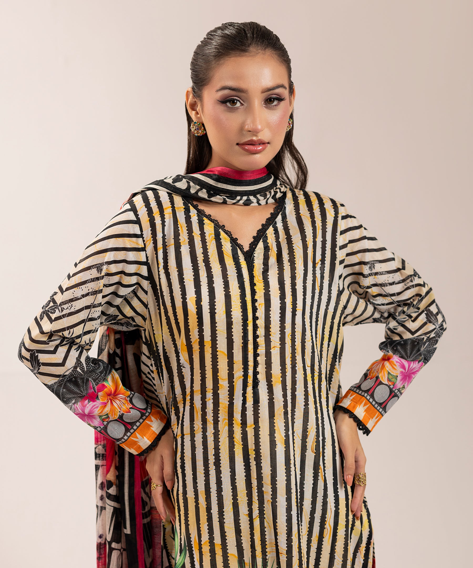 3PC Capital Lawn 2205 - 05