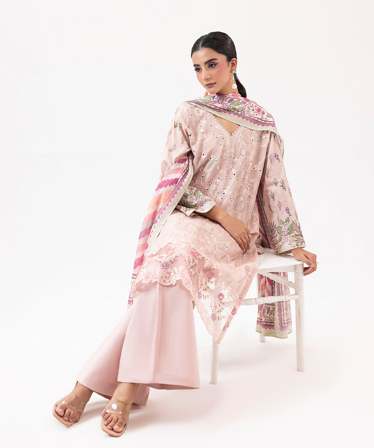 Women Printed Embroidered 3 Piece Suit - UDE204