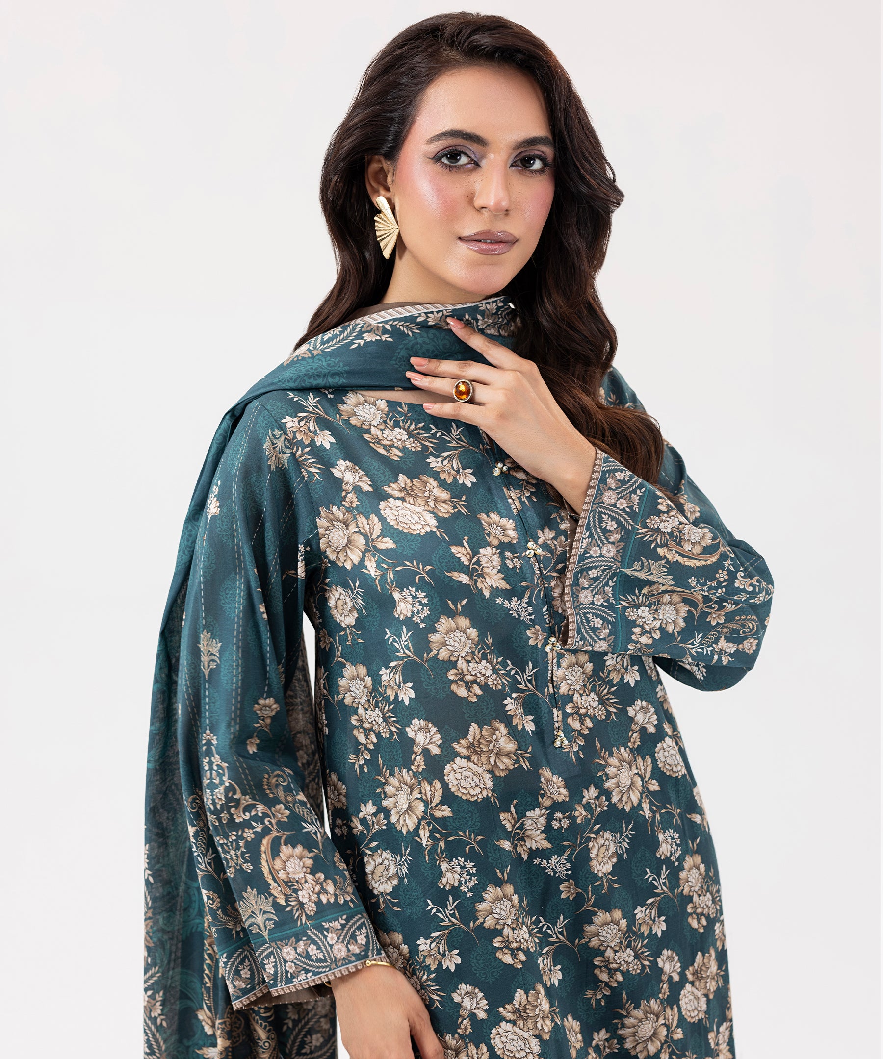 3PC Capital Lawn 2218