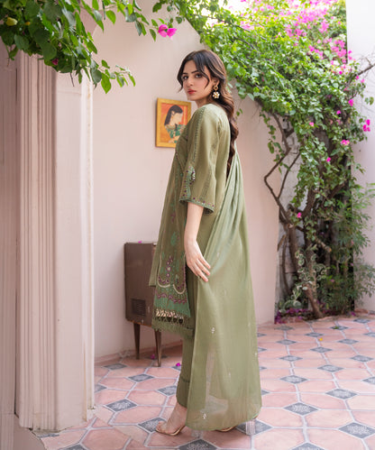 Women Solid Embroidered 3 Piece Suit - UDE235