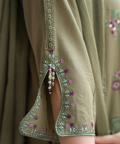 Women Solid Embroidered 3 Piece Suit - UDE235