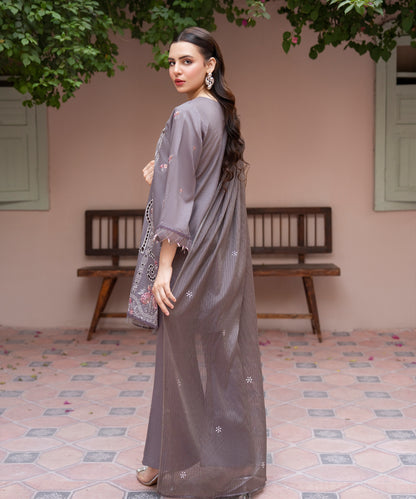 Women Solid Embroidered 3 Piece Suit - UDE236