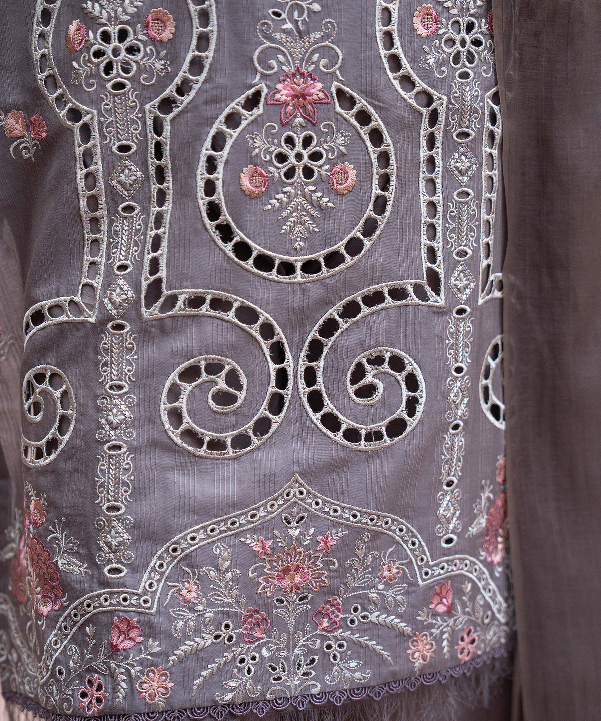 Women Solid Embroidered 3 Piece Suit - UDE236