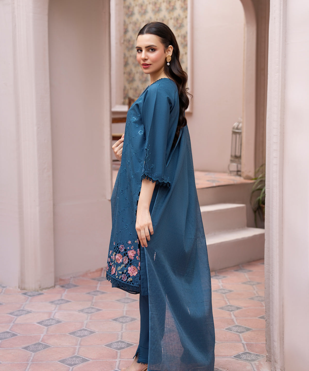 Women Solid Embroidered 3 Piece Suit - UDE237