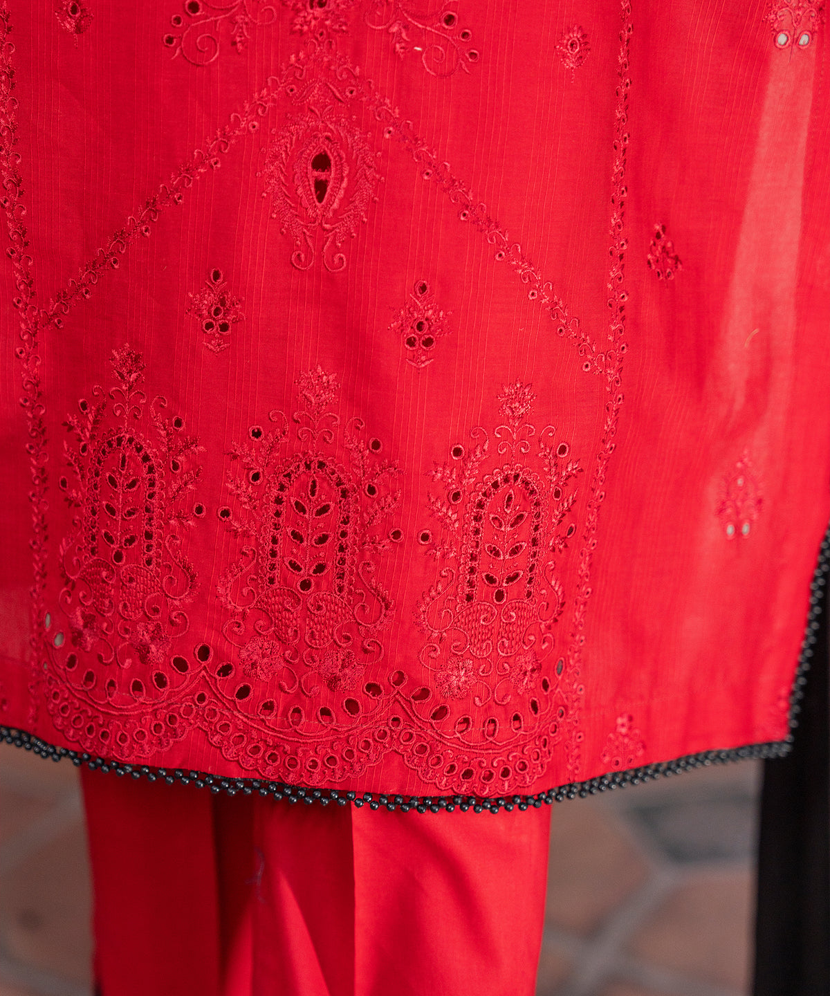 Women Solid Embroidered 3 Piece Suit - UDE239