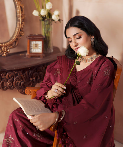 Women Solid Embroidered 3 Piece Suit - UDE251