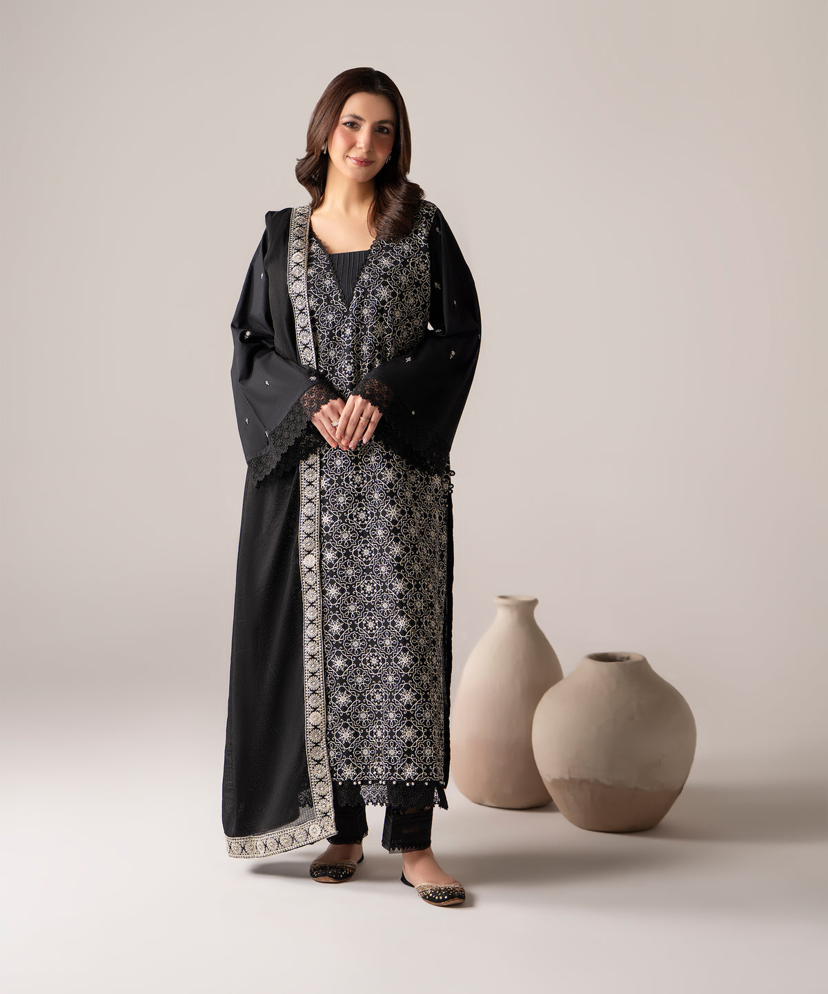 Women Solid Embroidered 3 Piece Suit - UDE253