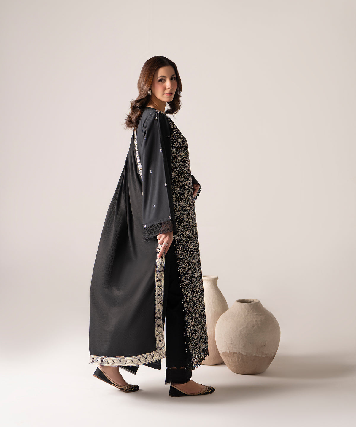 Women Solid Embroidered 3 Piece Suit - UDE253
