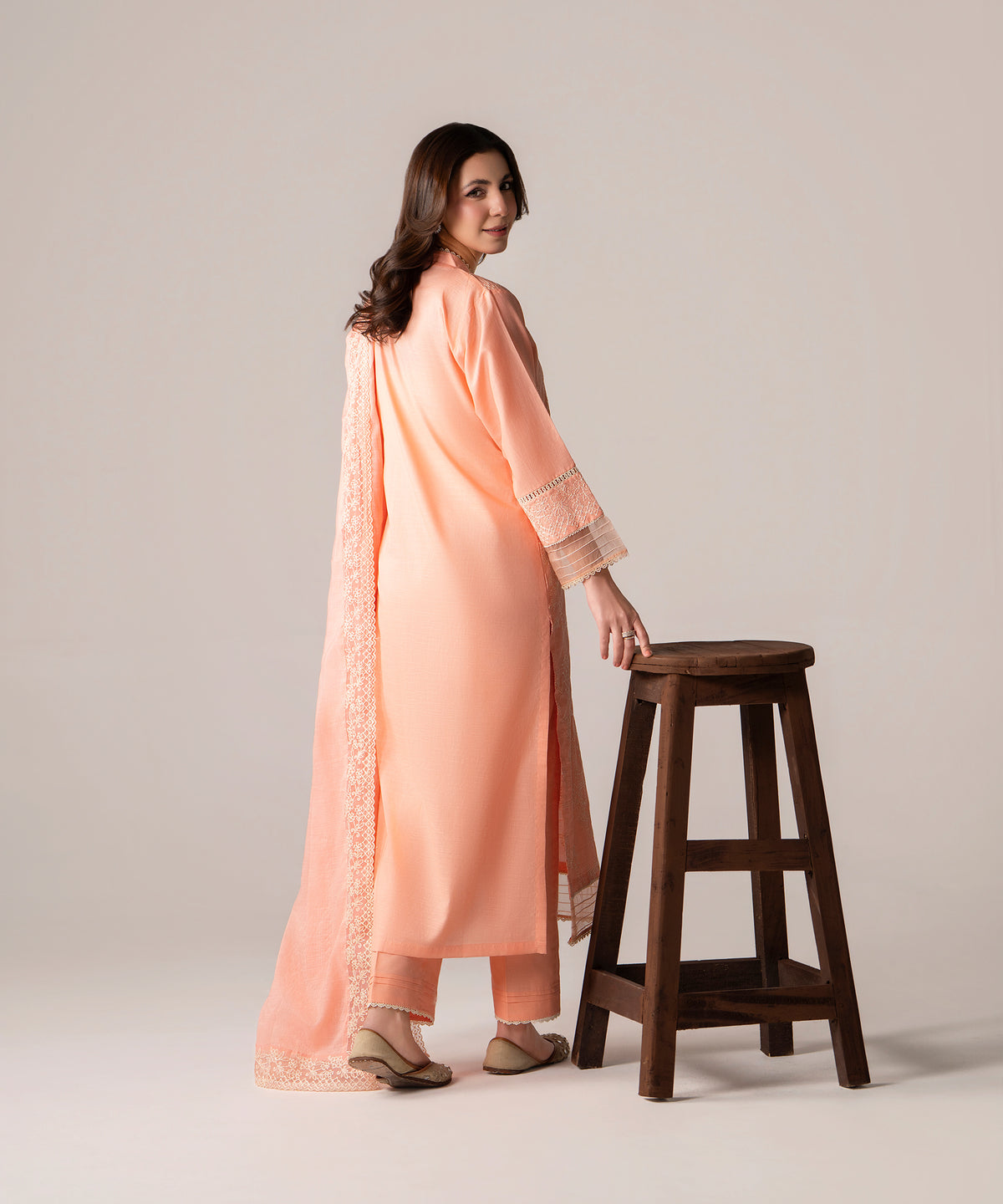 Women Solid Embroidered 3 Piece Suit - UDE255