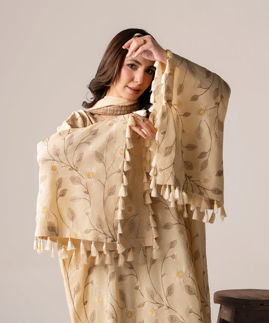 Women Solid Embroidered 3 Piece Suit - UDE258