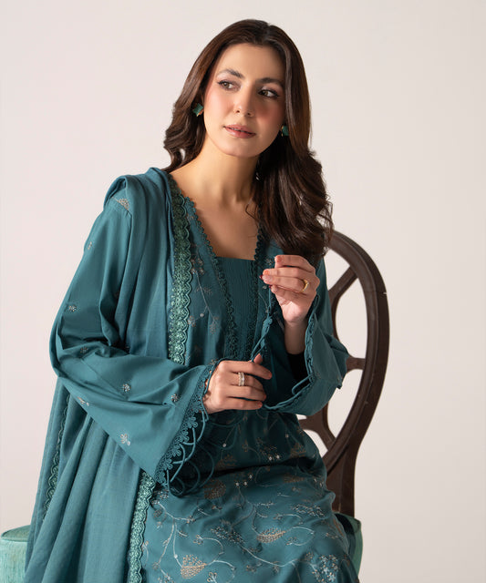 Women Solid Embroidered 3 Piece Suit - UDE259