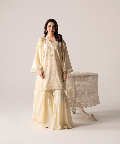 Women Solid Embroidered 3 Piece Suit - UDE260