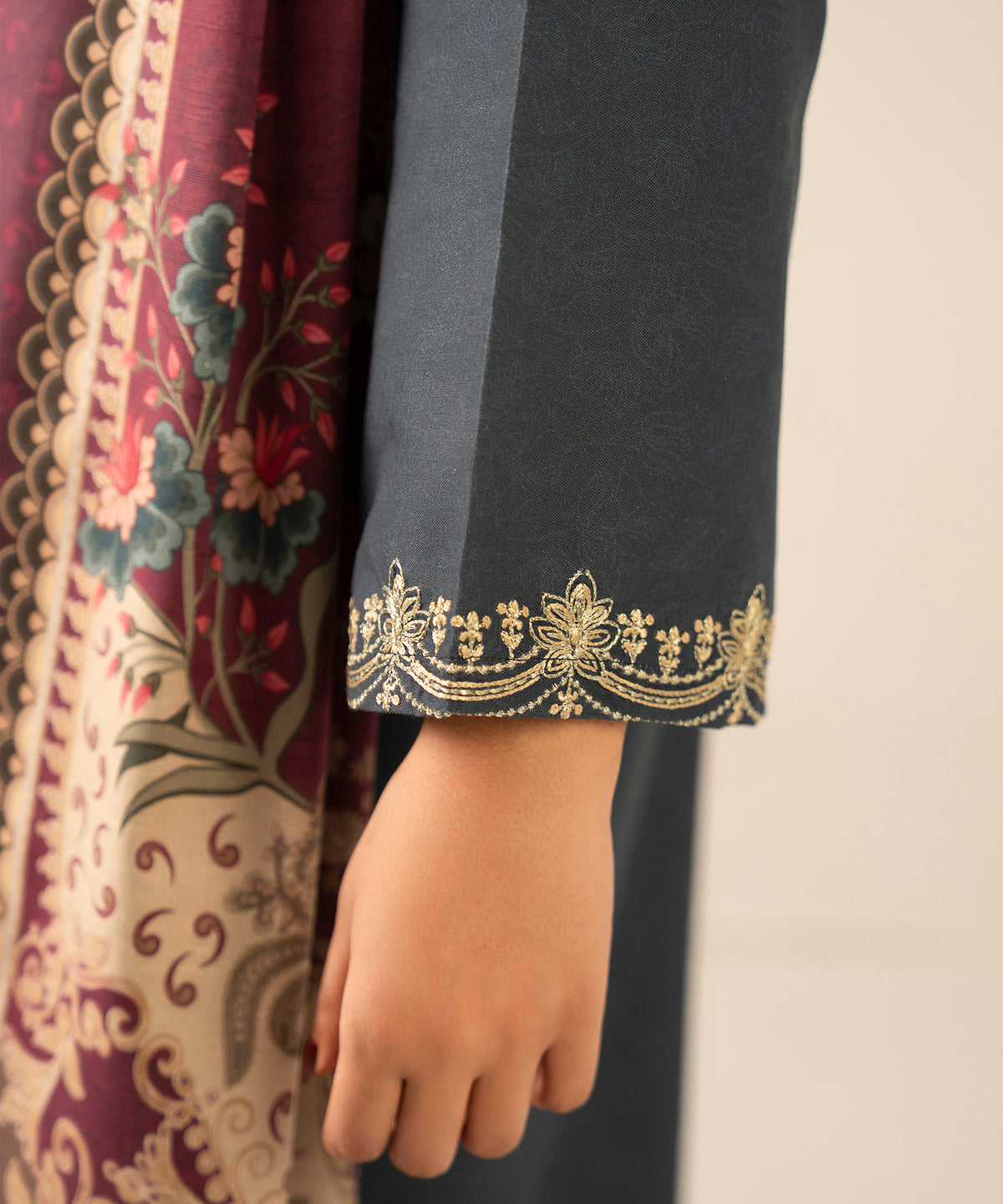 Women Printed Embroidered 3 Piece Suit - DK2609
