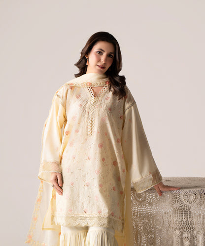 Women Solid Embroidered 3 Piece Suit - UDE260