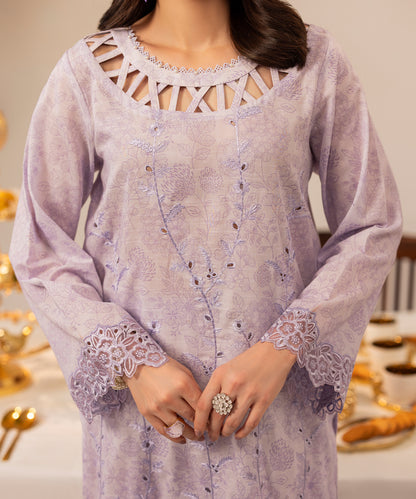 Women Printed Embroidered 3 Piece Suit - UDE261