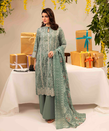 Women Printed Embroidered 3 Piece Suit - UDE262