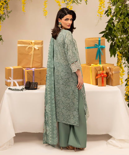 Women Printed Embroidered 3 Piece Suit - UDE262