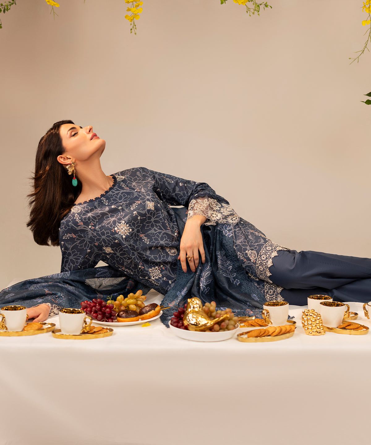 Women Printed Embroidered 3 Piece Suit - UDE264