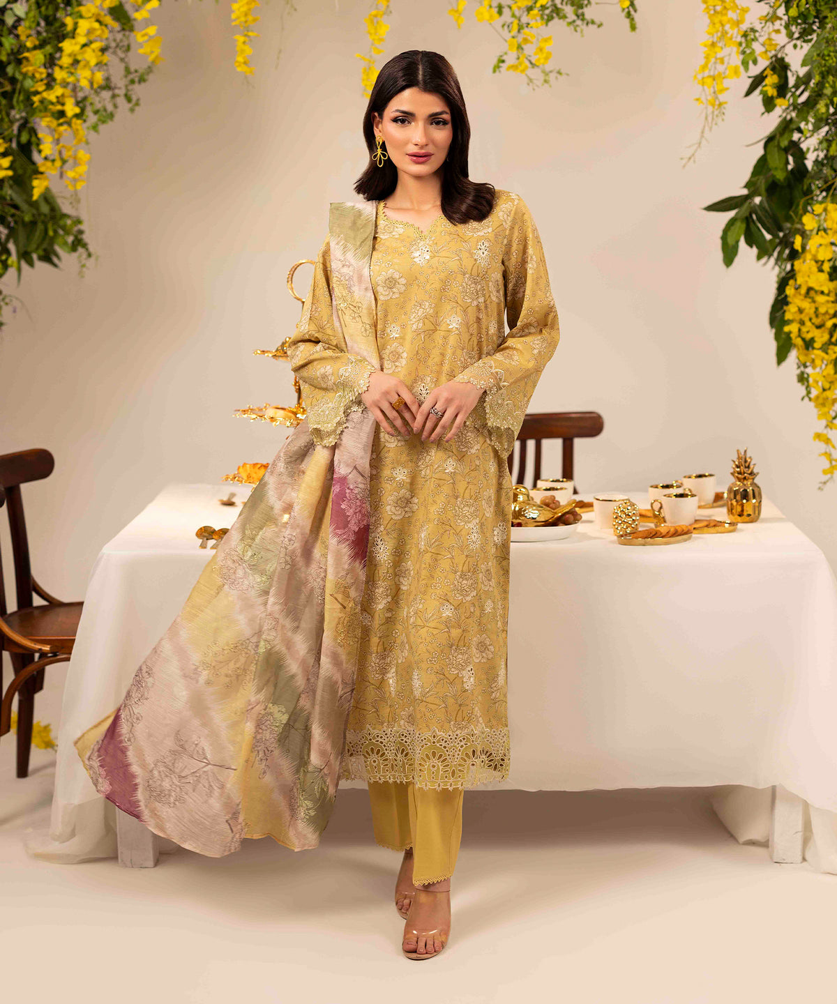 Women Printed Embroidered 3 Piece Suit - UDE265