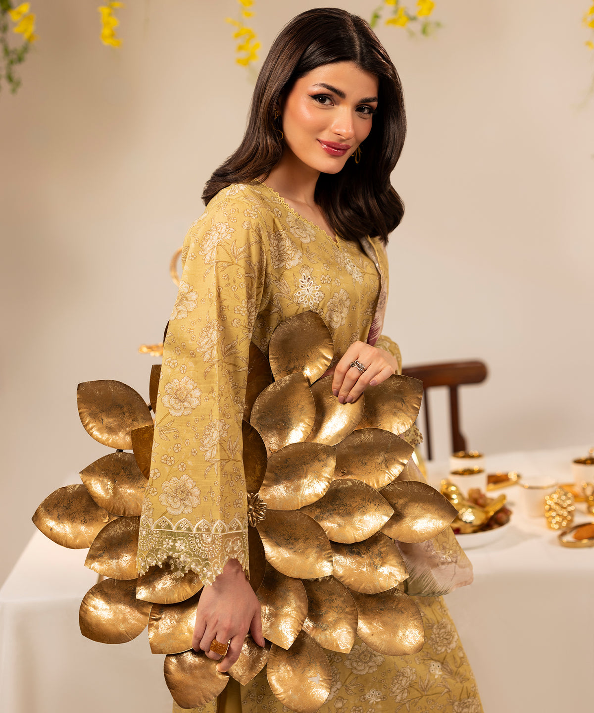 Women Printed Embroidered 3 Piece Suit - UDE265