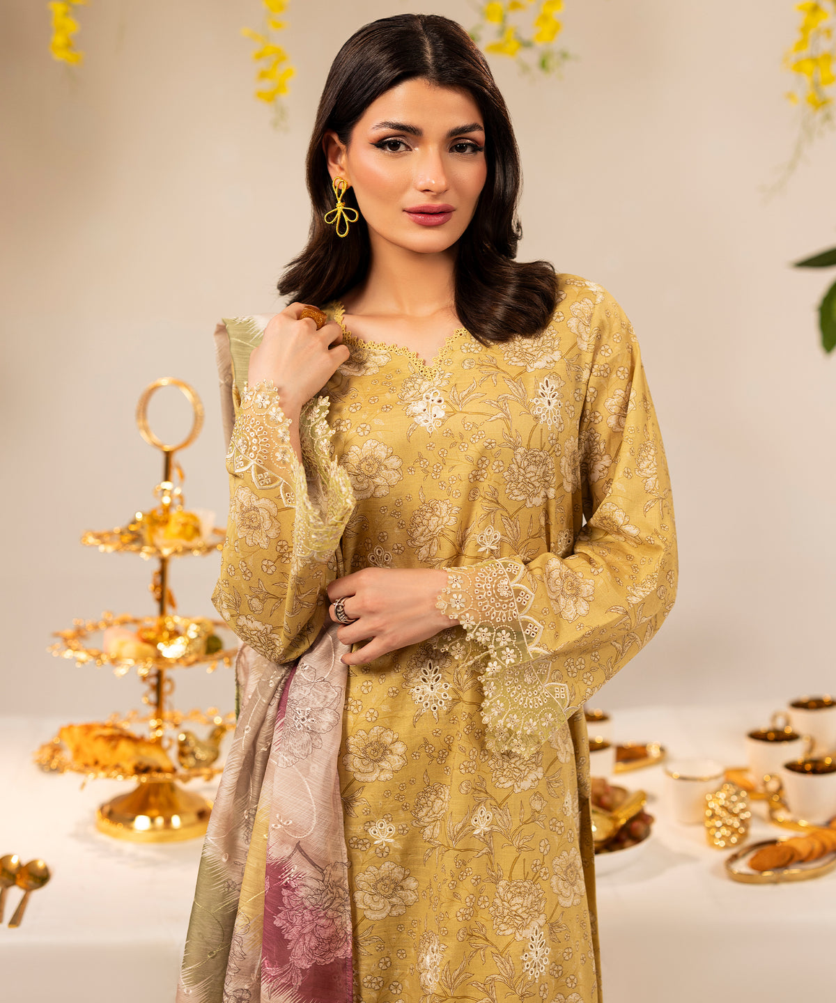 Women Printed Embroidered 3 Piece Suit - UDE265