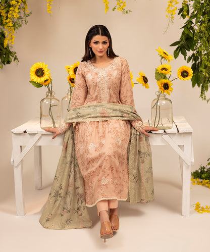 Women Printed Embroidered 3 Piece Suit - UDE266