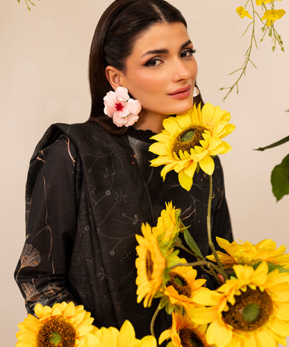 Women Printed Embroidered 3 Piece Suit - UDE269