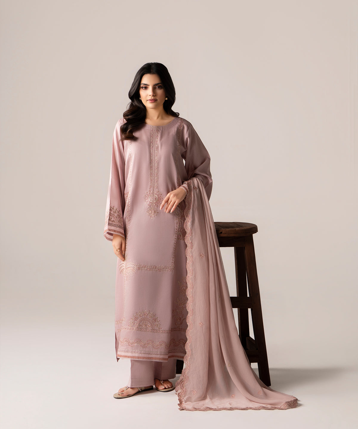 Women Solid Embroidered 3 Piece Suit - UDE273