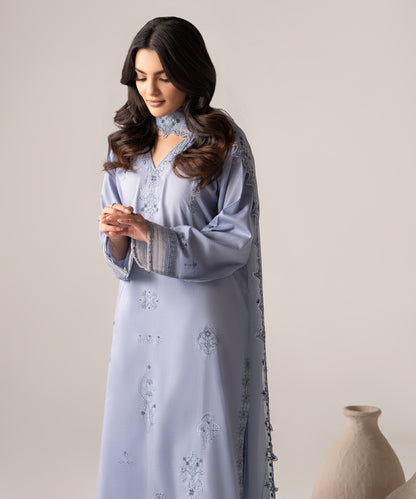 Women Solid Embroidered 3 Piece Suit - UDE275