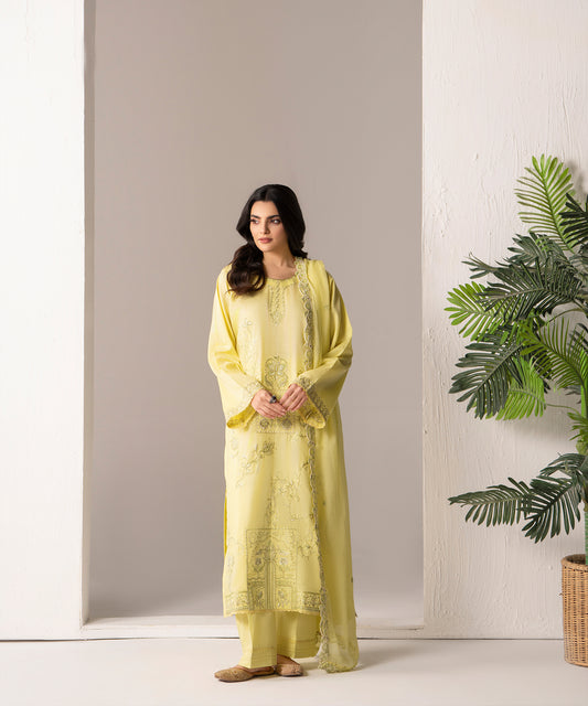 Women Solid Embroidered 3 Piece Suit - UDE276