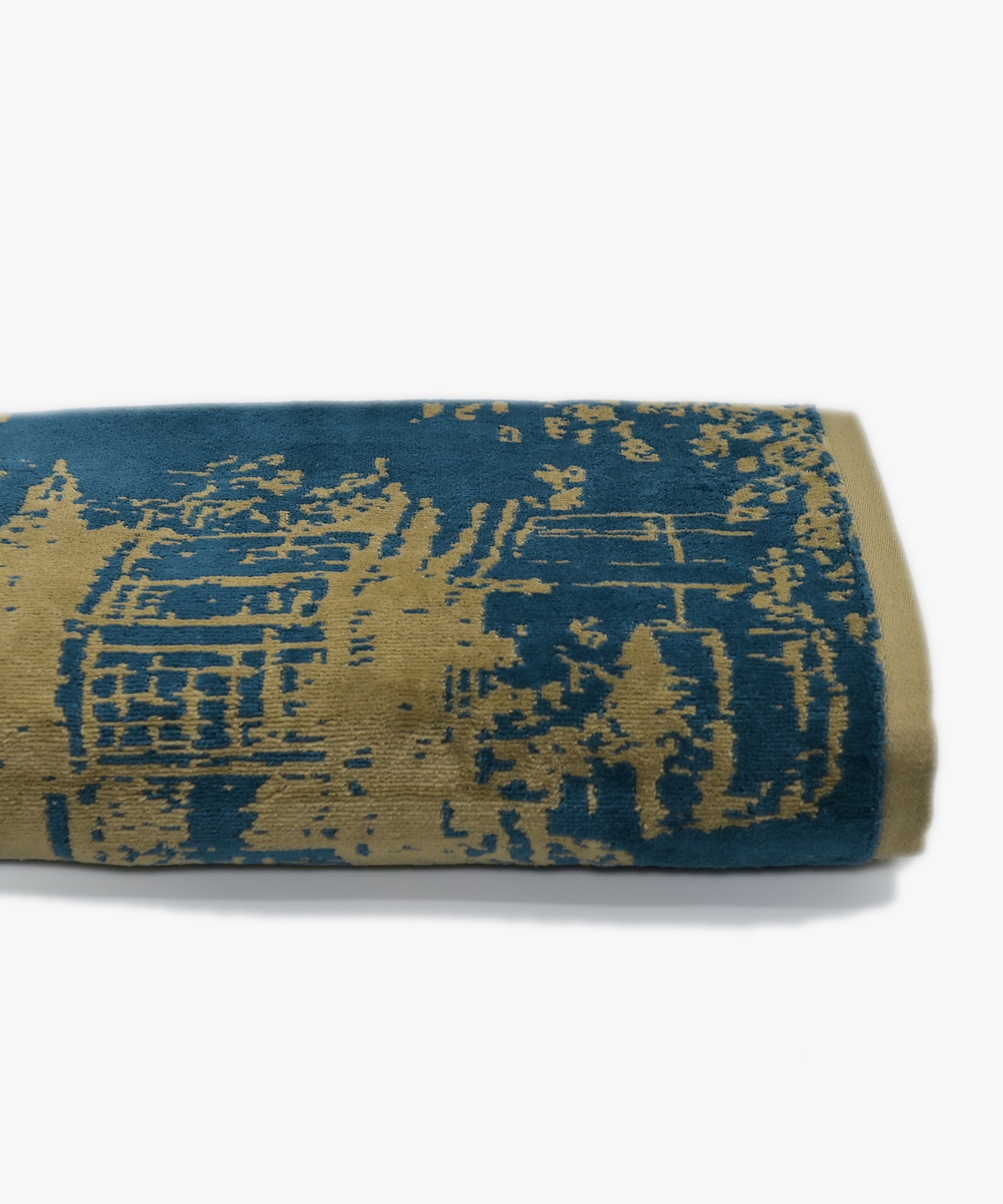 Yarn Dyed Velour Bath Towel - BLU