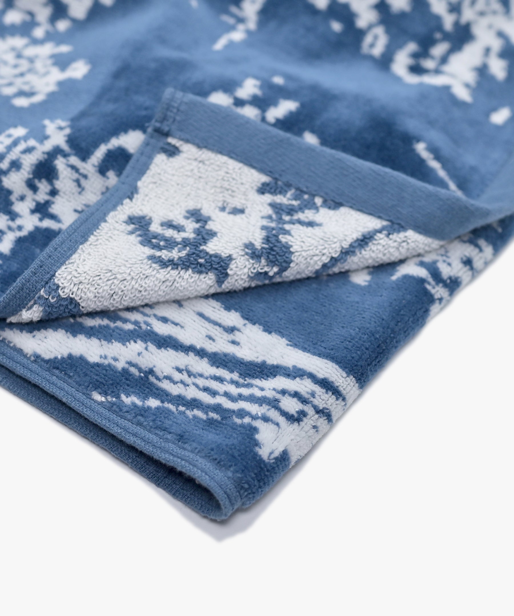 Yarn Dyed Velour Bath Towel - WHT