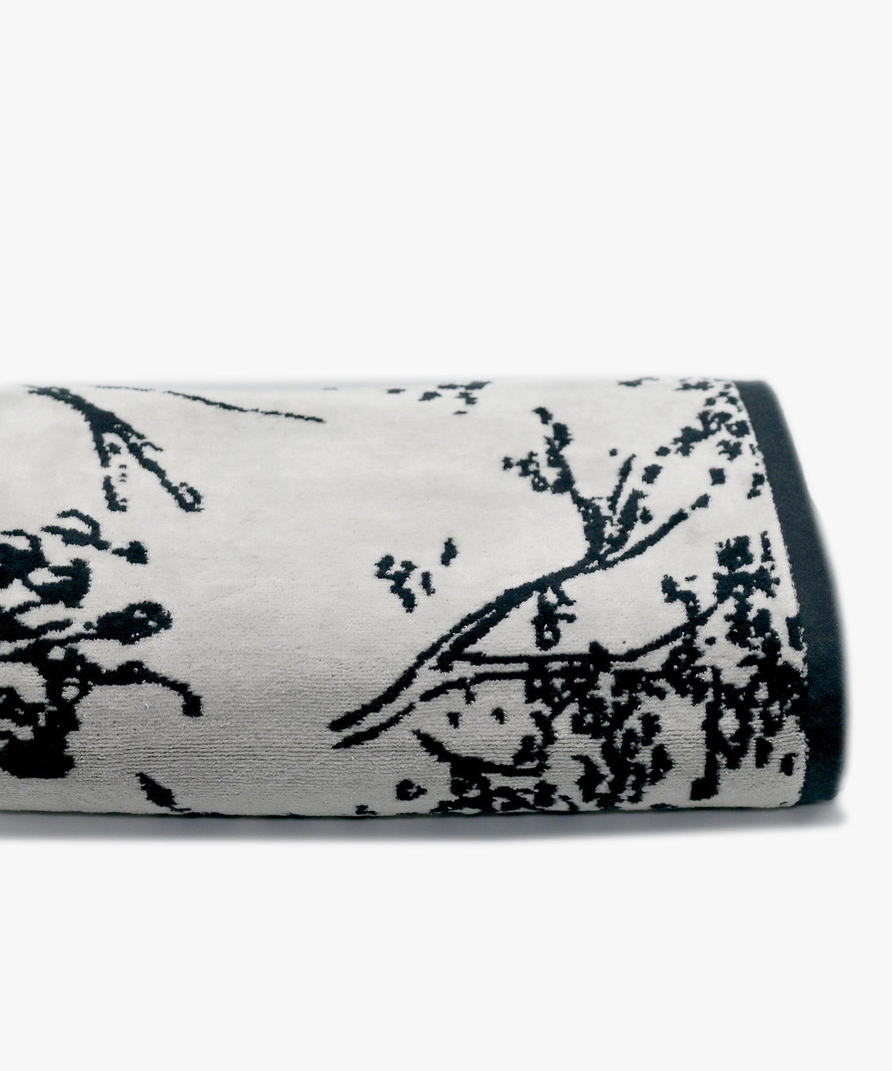 Yarn Dyed Velour Bath Towel - BLK