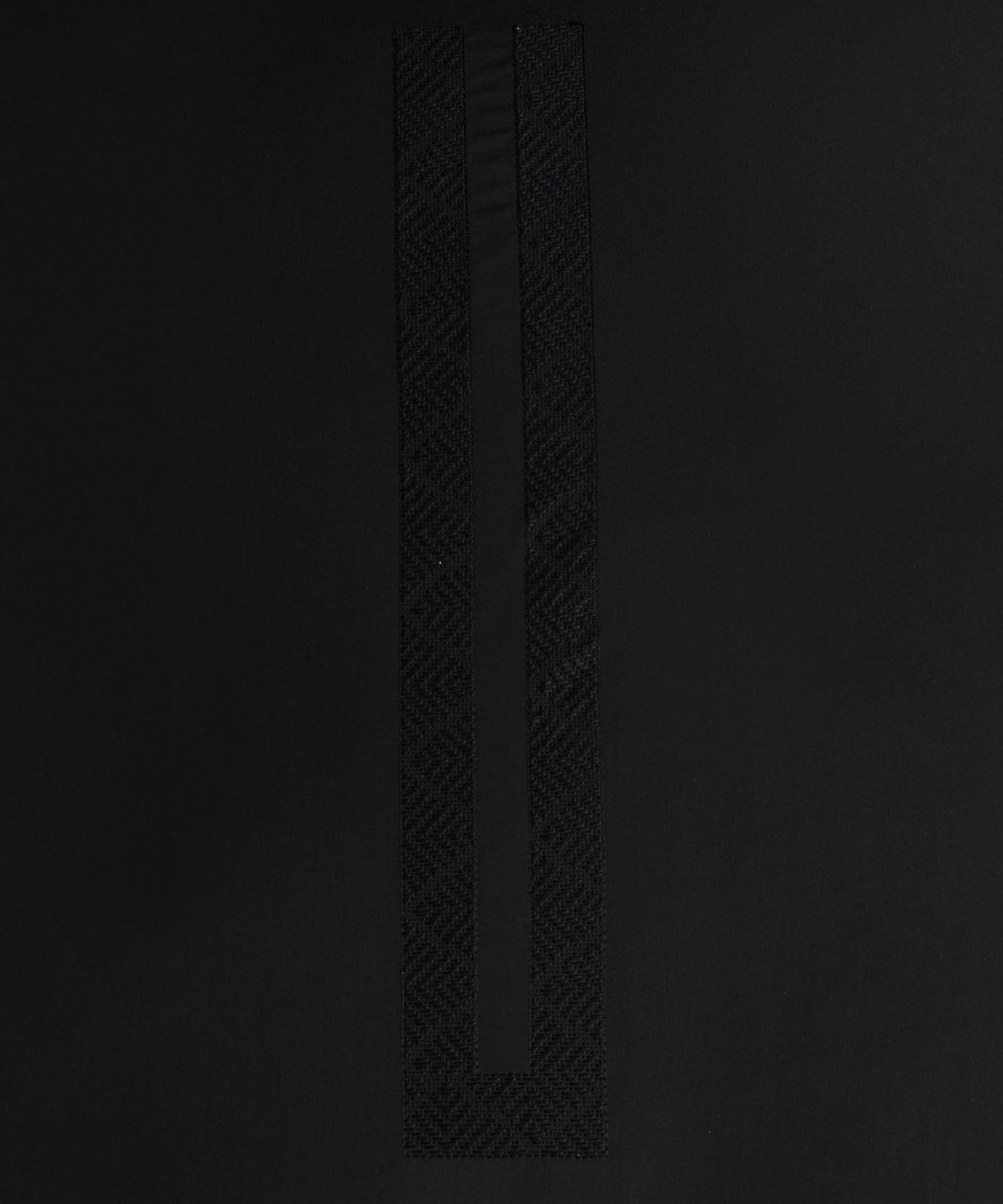 SUPER AMBER EMB | WASH & WEAR - BLACK