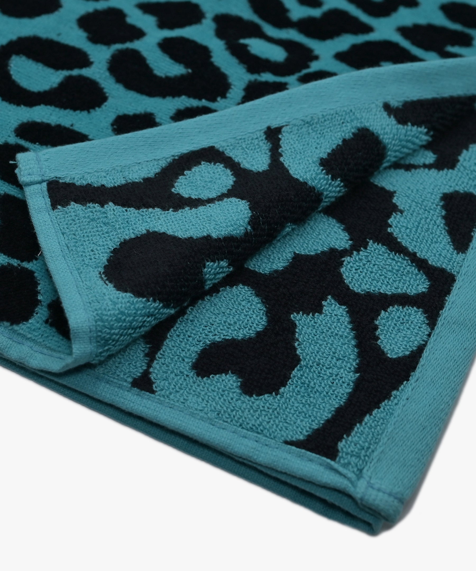 Yarn Dyed Velour Bath Towel - BLP