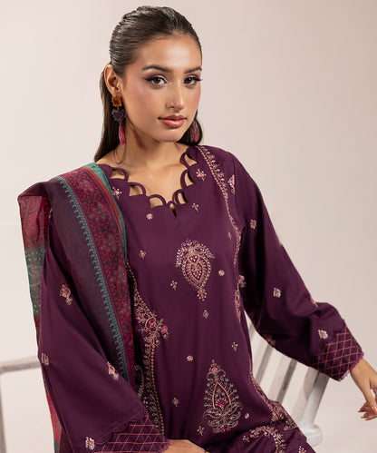 Women Solid Embroidered 3 Piece Suit - ARTY64