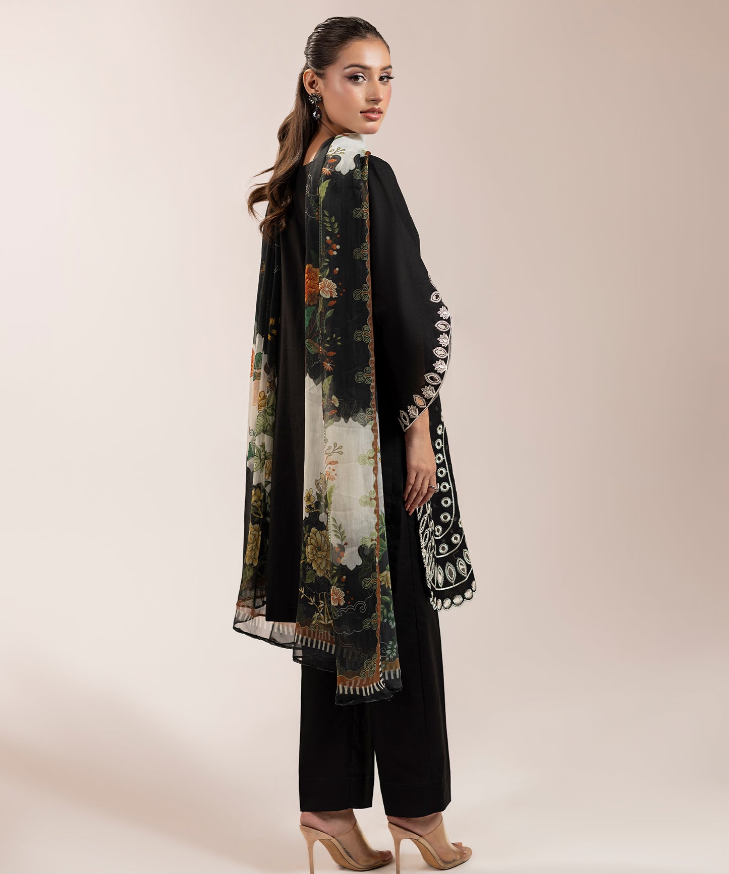 Women Solid Embroidered 3 piece Suit - ARTY70