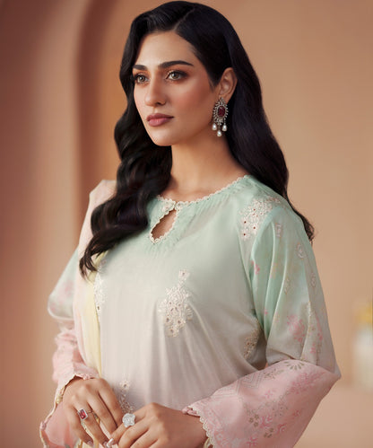 Women Solid Embroidered 3 Piece Suit - QUN072