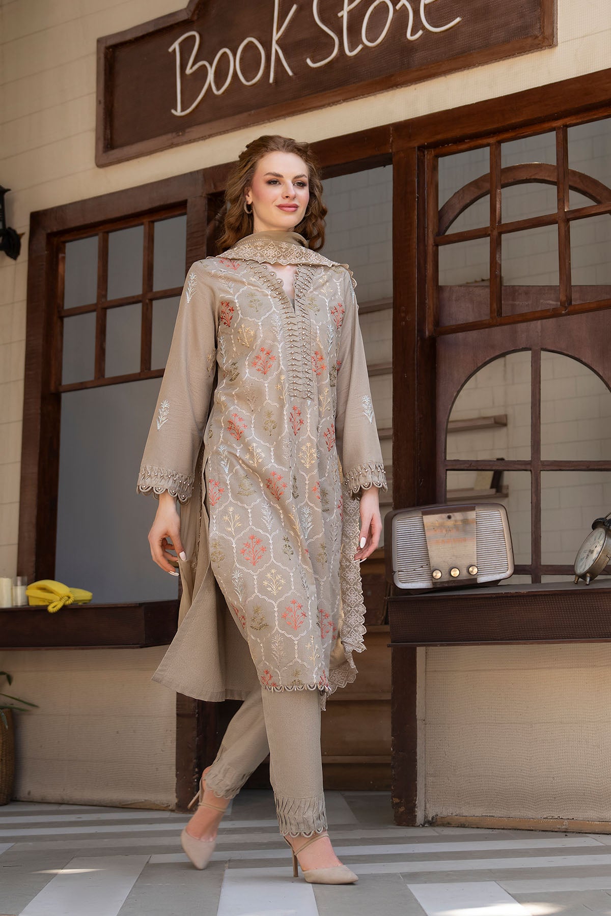 Women Solid Embroidered 3 Piece Suit - ATY004
