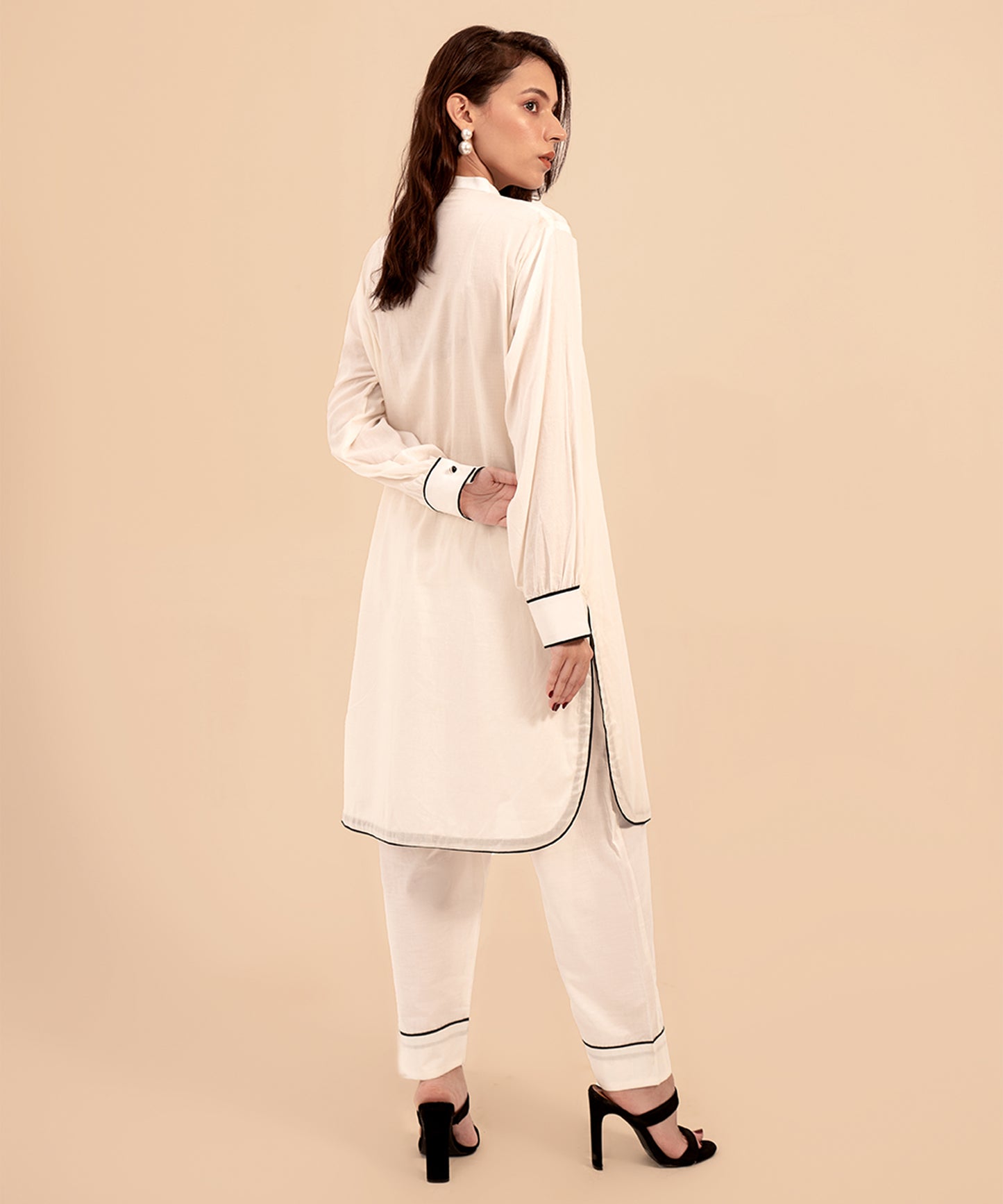 Women Solid 2 Piece Suit - LDS902